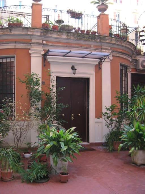Vivilo Collection - Opera Teather Apartment - Very Central Roma Eksteriør bilde