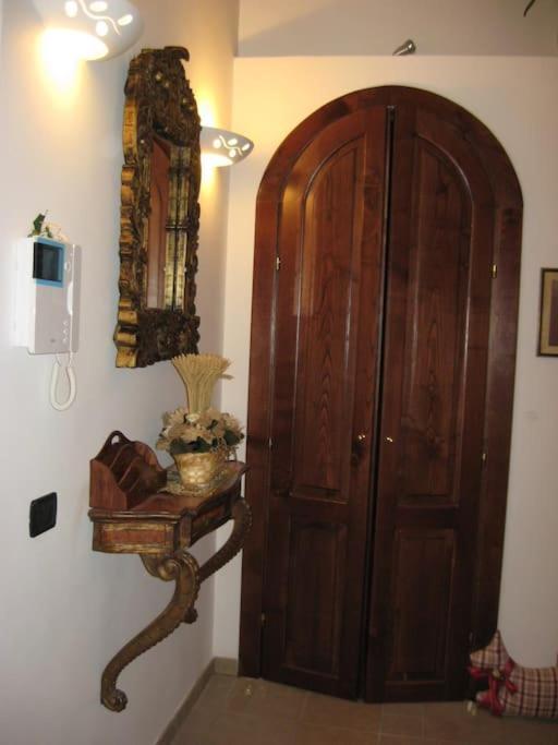 Vivilo Collection - Opera Teather Apartment - Very Central Roma Eksteriør bilde